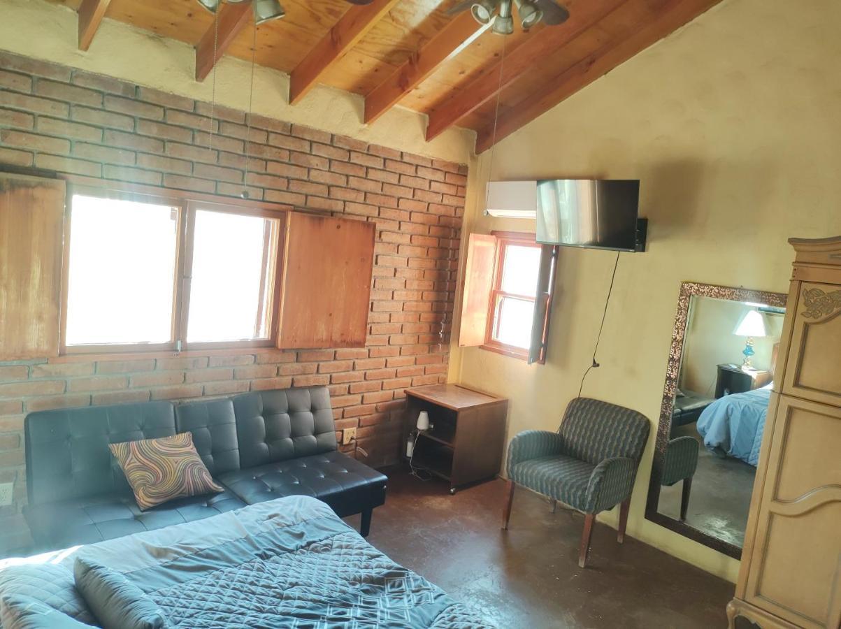 אנסנאדה Rancho Los Amigos Cabin Lodge מראה חיצוני תמונה